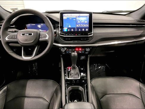 Used 2023 Jeep Compass High Altitude AWD/4WD image 17
