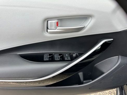 Used 2023 Toyota Corolla XSE image 11