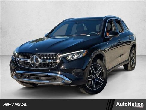 Used 2026 Mercedes-Benz GLC 300 4MATIC image 1
