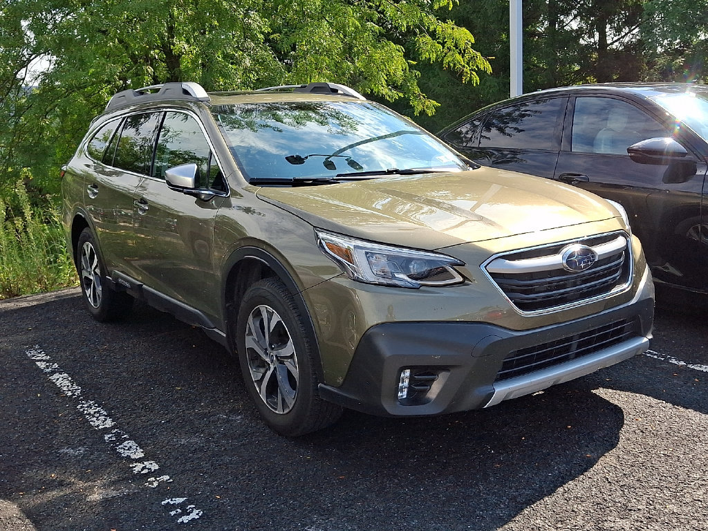 Used 2022 Subaru Outback Touring AWD/4WD image 1