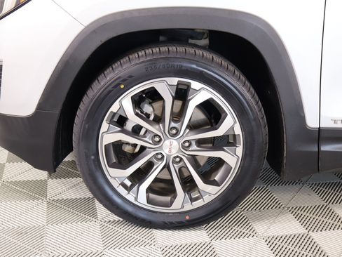 Used 2019 GMC Terrain SLT FWD image 16