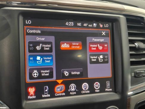 Used 2014 RAM 2500 Laramie w/ Convenience Group image 47