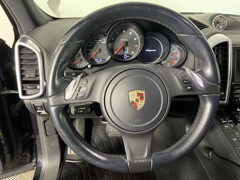 Used 2014 Porsche Cayenne w/ Basic Package image 10