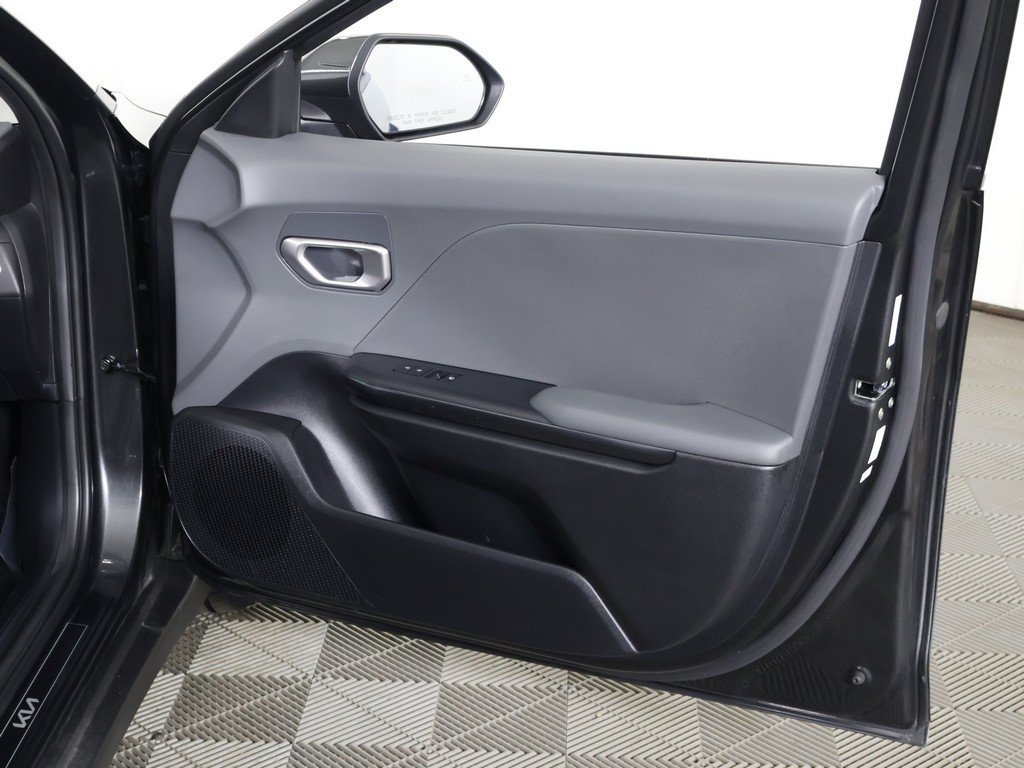 Certified 2025 Kia K4 FWD image 22