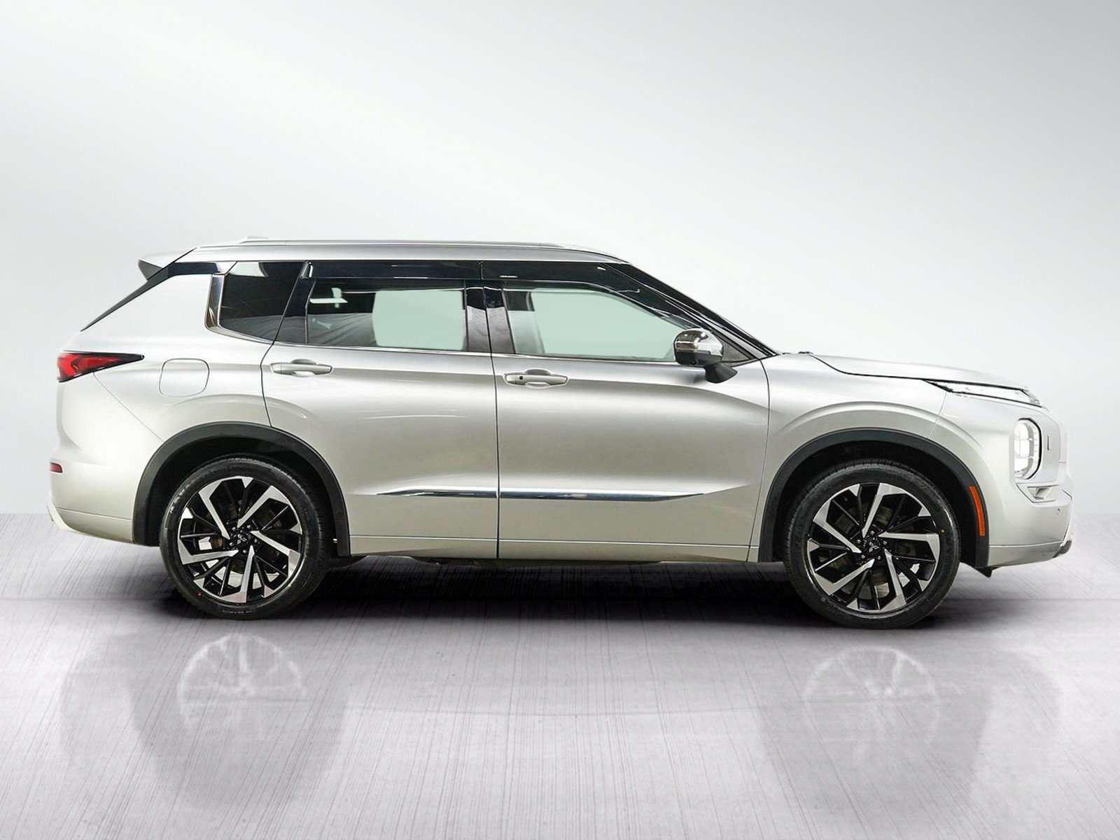 Used 2022 Mitsubishi Outlander SEL AWD/4WD image 6