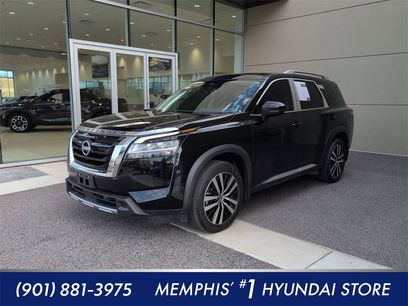 Used 2023 Nissan Pathfinder Platinum w/ Cargo Package