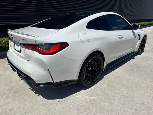 Used 2024 BMW M4 Coupe w/ Executive Package image 9