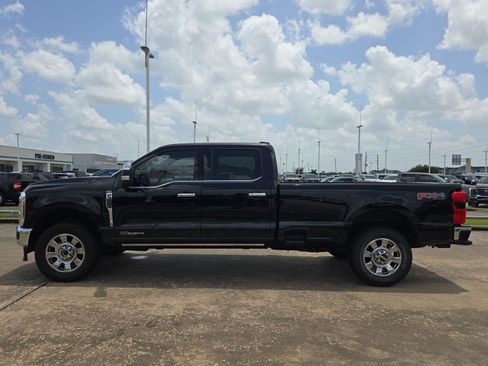 Certified 2025 Ford F350 Lariat w/ Lariat Ultimate Package AWD/4WD image 9