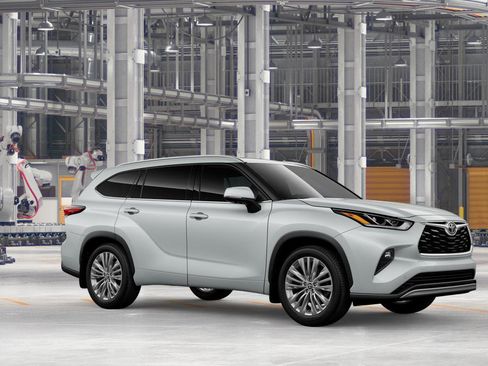 New 2026 Toyota Highlander Platinum image 14