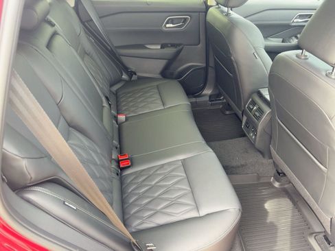 New 2026 Nissan Rogue Platinum w/ Tech Package image 30