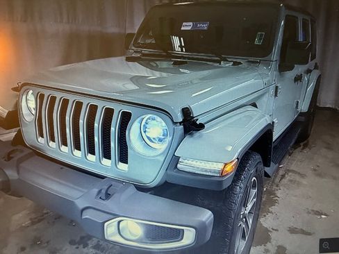 Used 2023 Jeep Wrangler Unlimited Sahara w/ LED Lighting Group AWD/4WD image 1