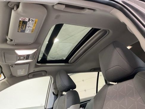 Used 2025 Toyota RAV4 XLE w/ Convenience Package AWD/4WD image 18