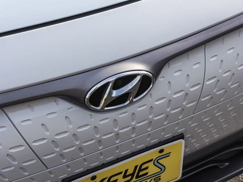 Used 2020 Hyundai Kona Limited FWD image 16