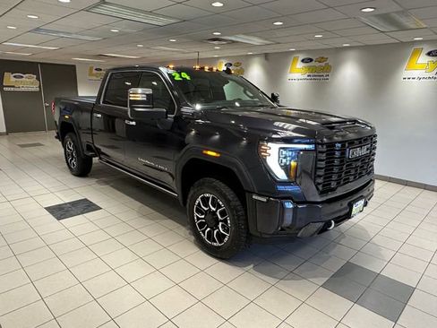 Used 2024 GMC Sierra 2500 Denali Ultimate w/ Max Trailering Package AWD/4WD image 1