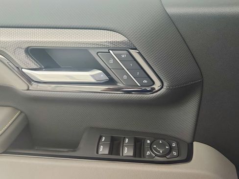 Certified 2025 Chevrolet Silverado 1500 ZR2 w/ Technology Package image 25