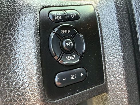 Used 2016 Ford F550 2WD Crew Cab Super Duty image 14