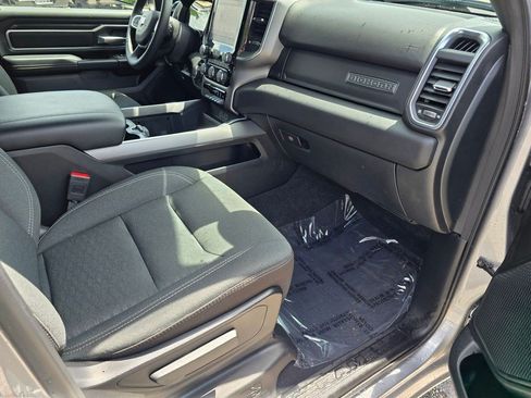 Used 2025 RAM 1500 Big Horn AWD/4WD image 36