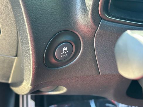Used 2025 Nissan Z Performance w/ Floor Mat Package RWD image 19