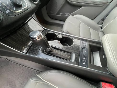 Used 2018 Chevrolet Impala Premier FWD image 15