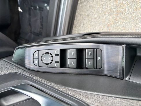 Used 2022 Nissan Rogue SV AWD/4WD image 20