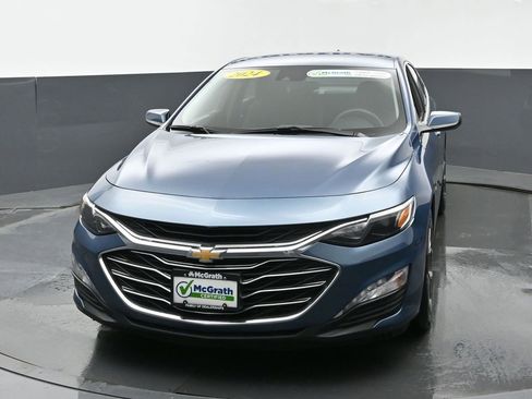 Used 2024 Chevrolet Malibu LT image 4