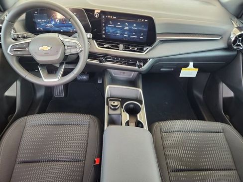 New 2026 Chevrolet Equinox LT w/ Safety and Technology Package FWD image 2