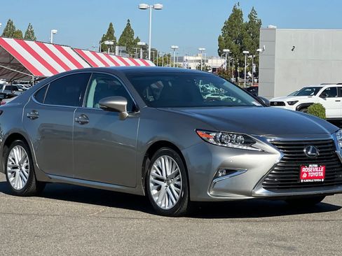 Used 2018 Lexus ES 350 w/ Luxury Package w/Wood Trim FWD image 5
