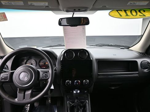 Used 2017 Jeep Patriot Sport image 22