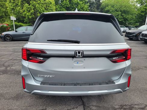 New 2026 Honda Odyssey EX-L image 4