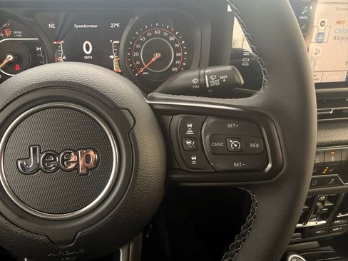 New 2026 Jeep Gladiator Sport image 22