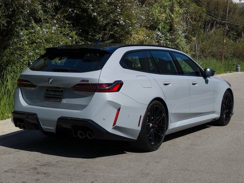 New 2026 BMW M5 Touring image 5