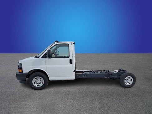 New 2025 Chevrolet Express 3500 w/ Power Convenience Package RWD image 3