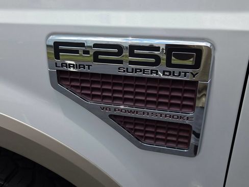Used 2008 Ford F250 2WD SuperCab Super Duty image 3