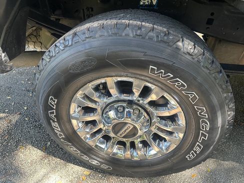 Used 2021 Ford F250 XLT w/ XLT Premium Package image 20