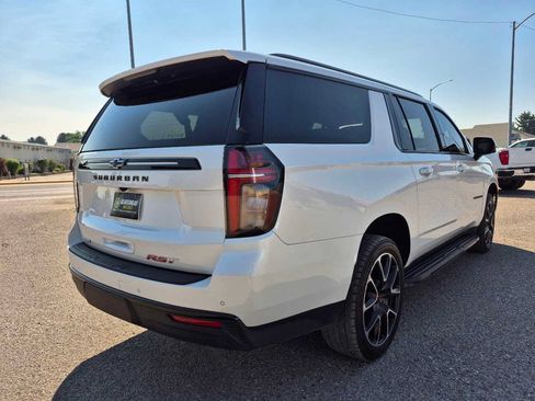 Used 2023 Chevrolet Suburban RST w/ Luxury Package AWD/4WD image 3