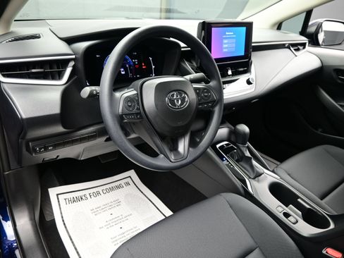 Used 2026 Toyota Corolla LE FWD image 12