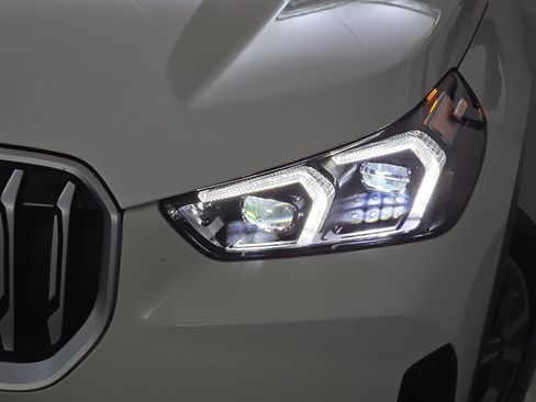 Used 2025 BMW X1 xDrive28i AWD/4WD image 32