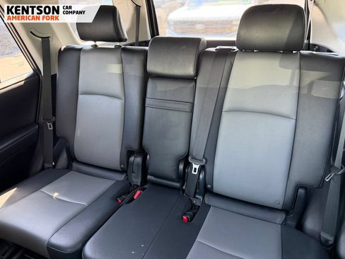 Used 2022 Toyota 4Runner SR5 Premium w/ Moonroof Package AWD/4WD image 30