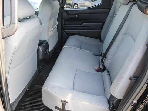 Used 2025 Toyota Tacoma SR5 AWD/4WD image 19