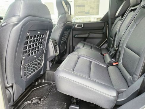 New 2025 Ford Bronco Badlands w/ Black Appearance Package AWD/4WD image 14