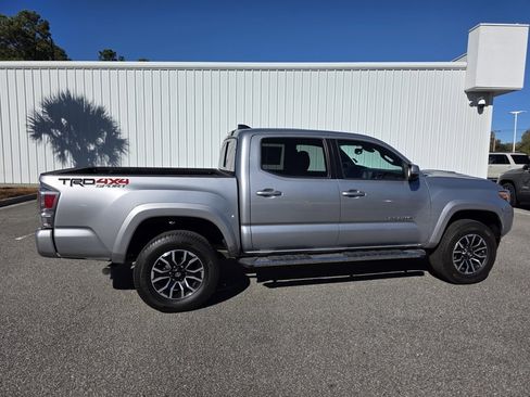 Used 2020 Toyota Tacoma TRD Sport image 33