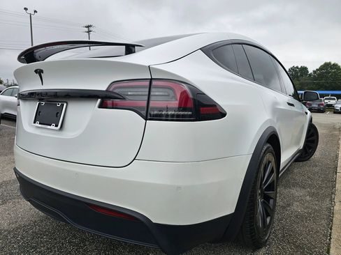 Used 2022 Tesla Model X AWD/4WD image 5