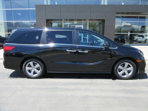 Used 2020 Honda Odyssey EX-L image 11