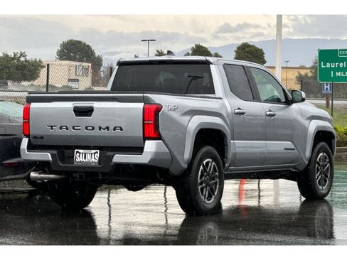 New 2026 Toyota Tacoma TRD Sport image 4