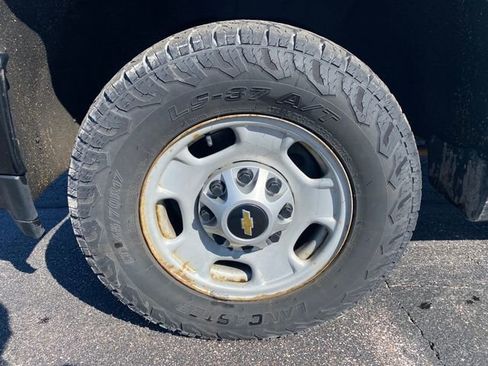 Used 2021 Chevrolet Silverado 2500 W/T w/ WT Convenience Package AWD/4WD image 28