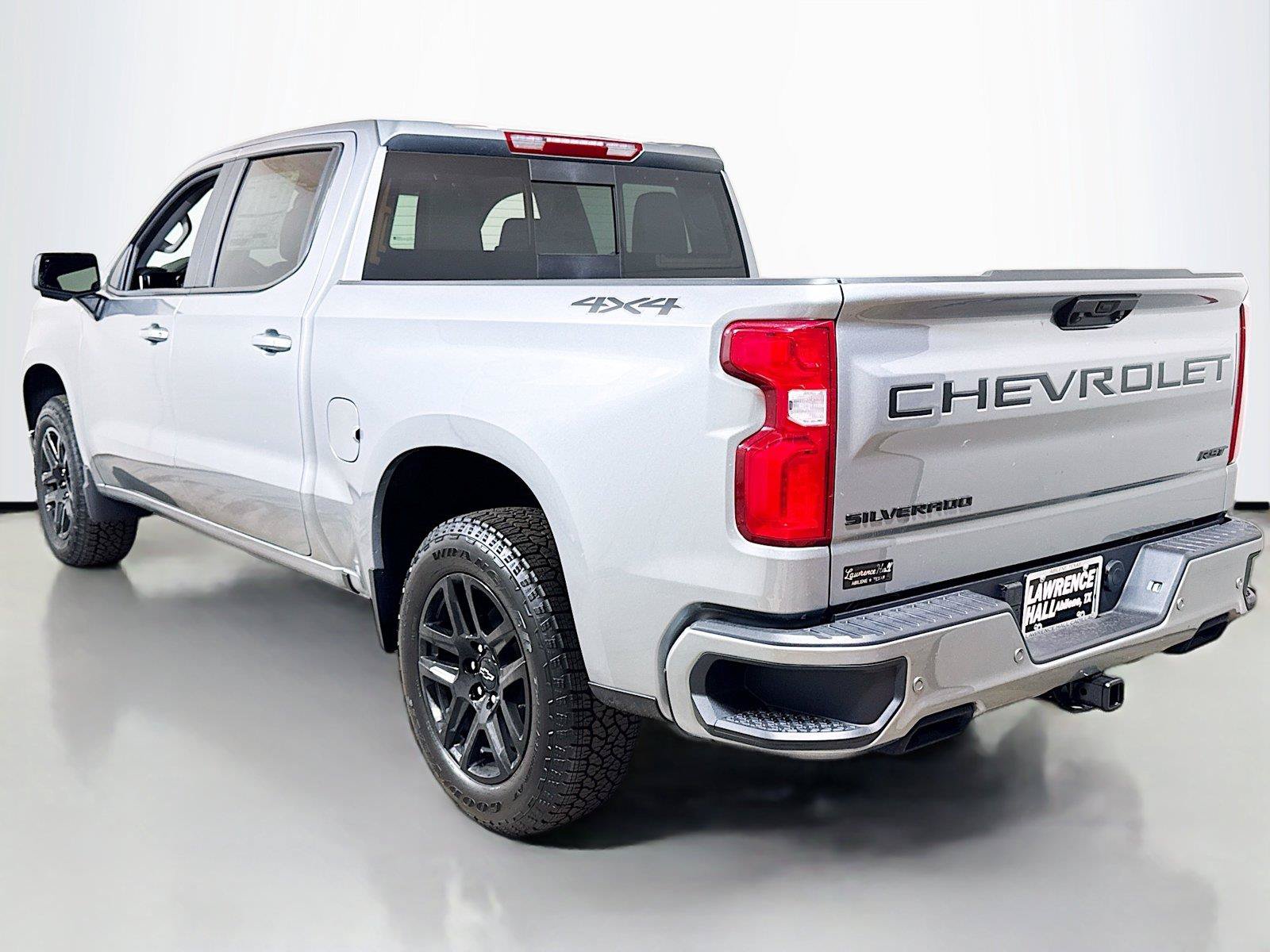 New 2026 Chevrolet Silverado 1500 RST w/ Dark Appearance Package AWD/4WD image 3