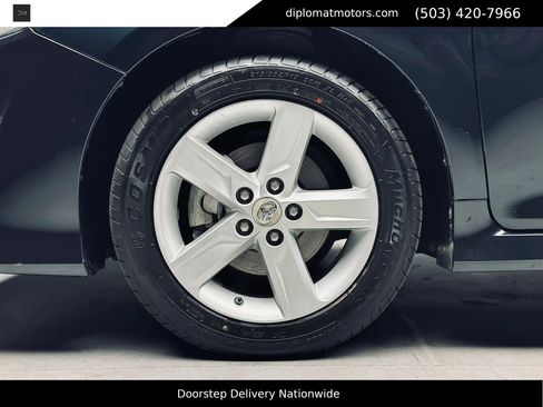 Used 2013 Toyota Camry SE FWD image 37