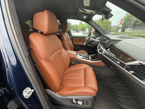 Used 2025 BMW X5 M60i AWD/4WD image 22