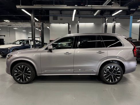 Used 2026 Volvo XC90 B6 Plus w/ Protection Package Premier image 3