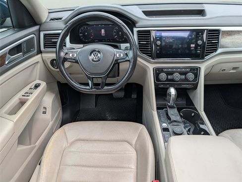 Used 2018 Volkswagen Atlas SEL Premium image 17